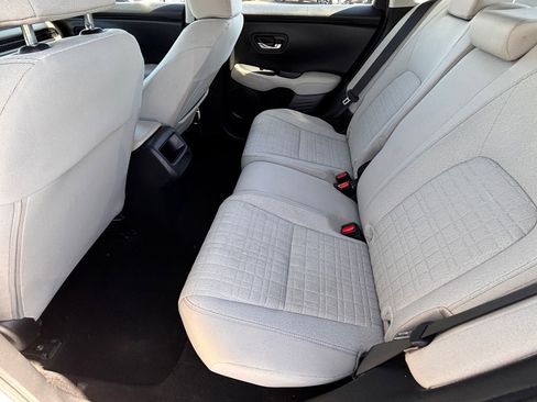 Certified 2023 Honda HR-V LX image 16