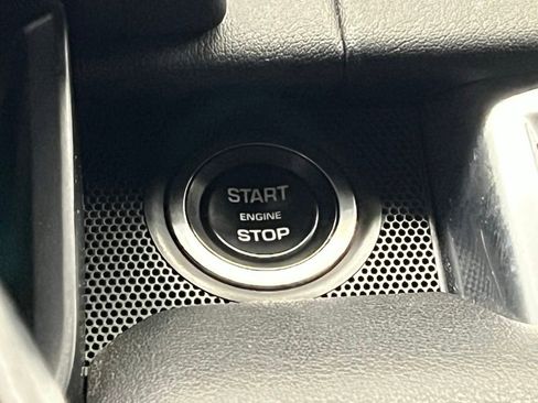 Used 2016 Land Rover Range Rover Sport HSE image 13