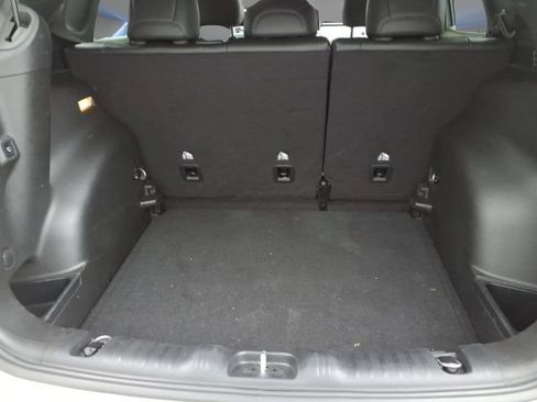 Used 2025 Jeep Compass Limited w/ Elite Group AWD/4WD image 8