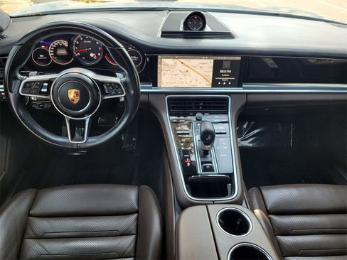 Used 2017 Porsche Panamera Turbo image 19