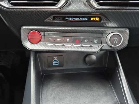 Used 2025 Ford Mustang Coupe RWD image 25