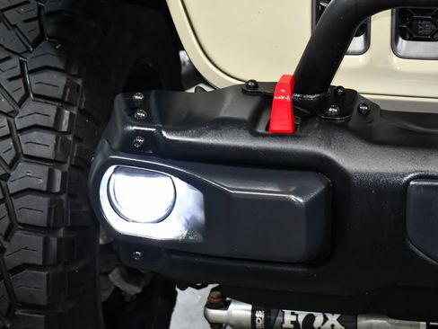 Used 2020 Jeep Gladiator Rubicon w/ Dual Top Group AWD/4WD image 60