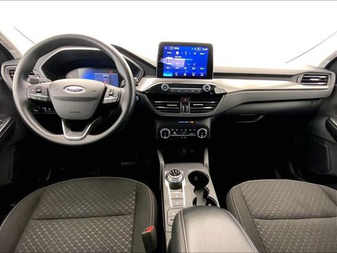 Used 2025 Ford Escape Active AWD/4WD image 12