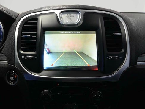 Used 2018 Chrysler 300 Touring w/ Sport Appearance Package RWD image 15