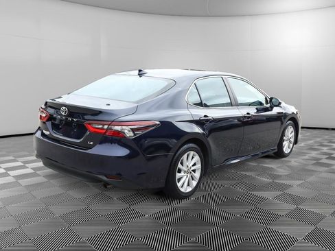 Used 2022 Toyota Camry LE FWD image 6