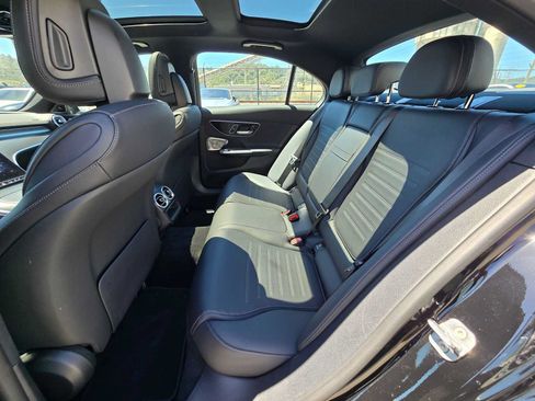 Used 2025 Mercedes-Benz C 300 4MATIC Sedan image 17