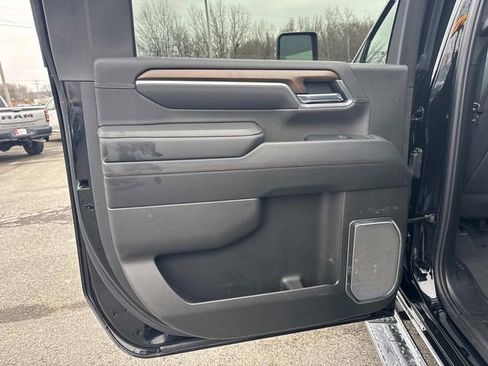 Used 2025 Chevrolet Silverado 3500 High Country w/ Technology Package image 14