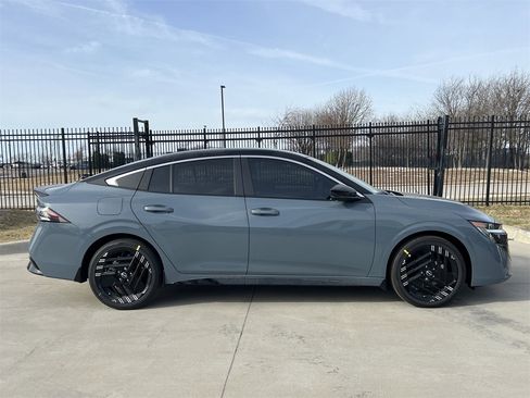 New 2026 Nissan Sentra SR image 3