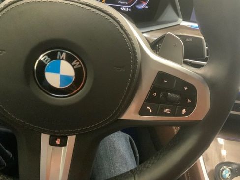 Used 2022 BMW X6 xDrive40i w/ M Sport Package image 28