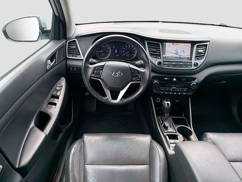 Used 2018 Hyundai Tucson SEL Plus FWD image 16
