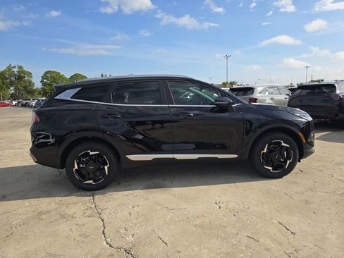 New 2026 Kia Sportage EX image 9