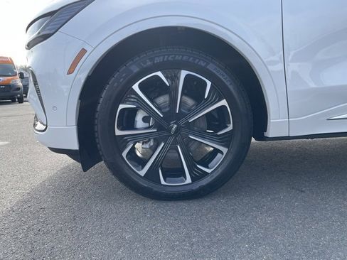 Used 2024 Lincoln Nautilus Reserve image 34