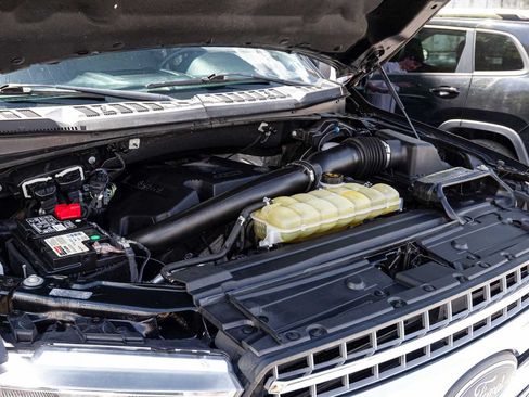 Used 2019 Ford F150 XLT w/ Equipment Group 302A Luxury AWD/4WD image 30