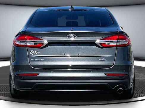 Used 2020 Ford Fusion SE image 5