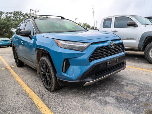 Certified 2025 Toyota RAV4 XSE AWD/4WD image 6