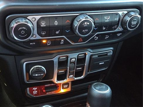 Used 2020 Jeep Wrangler Unlimited Rubicon image 18