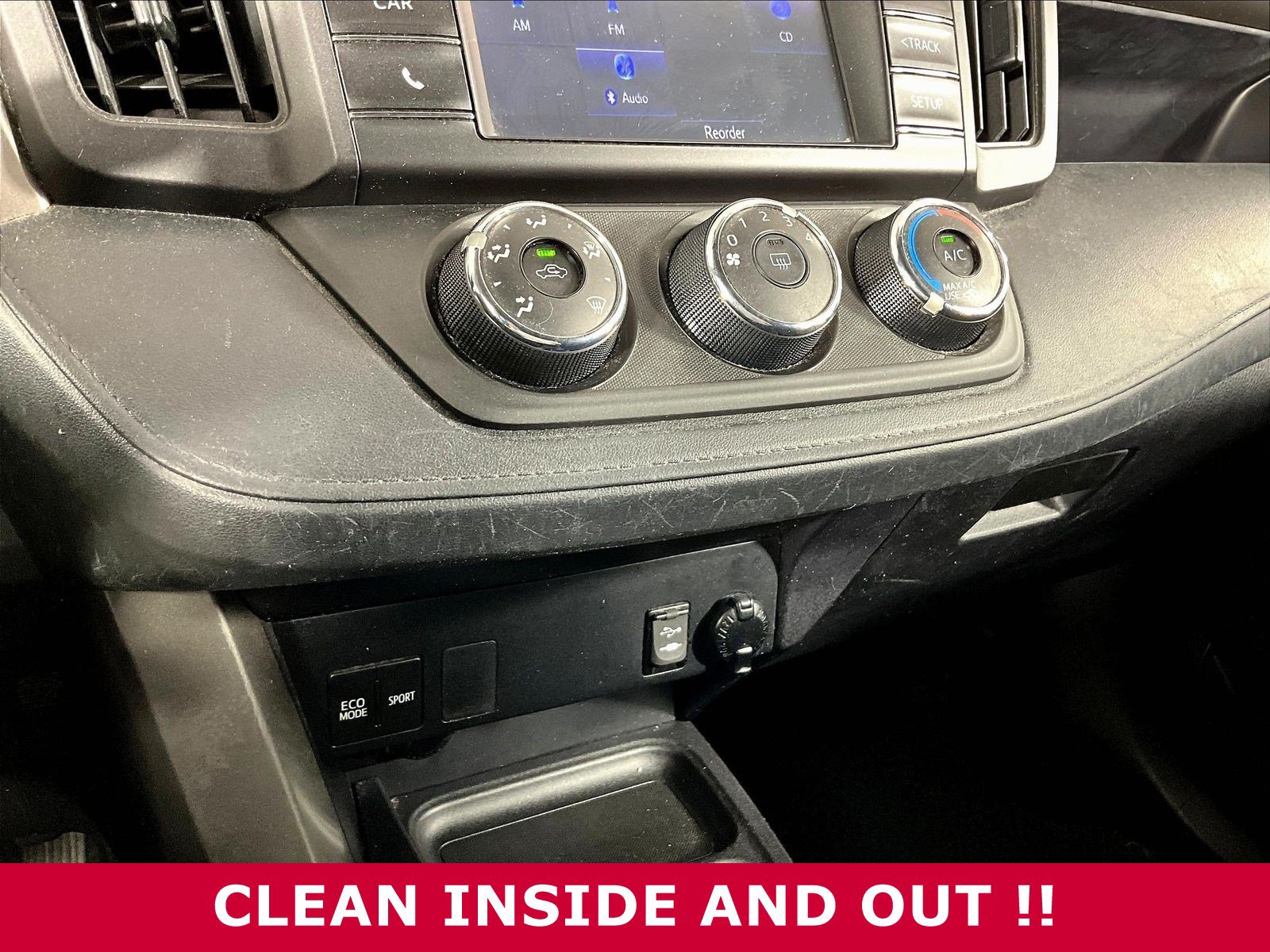 Used 2016 Toyota RAV4 LE AWD/4WD image 14