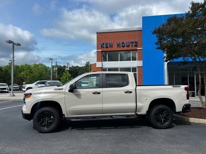 New 2026 Chevrolet Silverado 1500 Custom Trail Boss w/ Dark Appearance Package