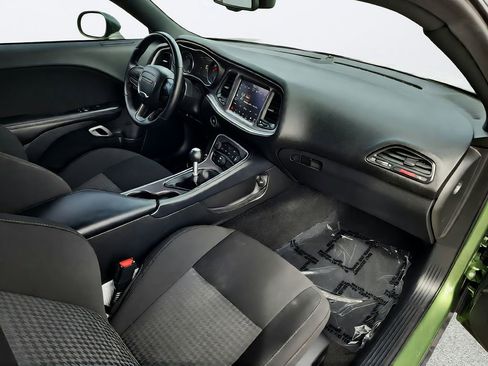 Used 2022 Dodge Challenger R/T Scat Pack RWD image 28