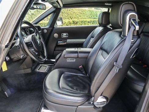 Used 2010 Rolls-Royce Phantom Coupe RWD image 27