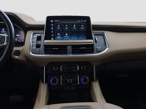 Used 2024 Chevrolet Tahoe Premier w/ Advanced Technology Package image 14