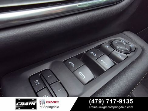 Used 2022 GMC Yukon SLT w/ SLT Premium Package AWD/4WD image 12