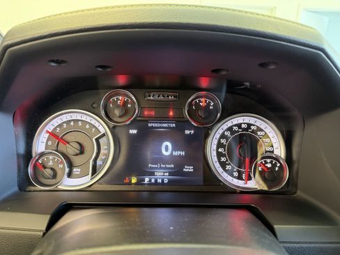 Used 2017 RAM 1500 Sport w/ Sublime Green Sport Package image 9