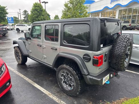 Used 2022 Jeep Wrangler Unlimited Rubicon 4xe w/ Cold Weather Group AWD/4WD image 2