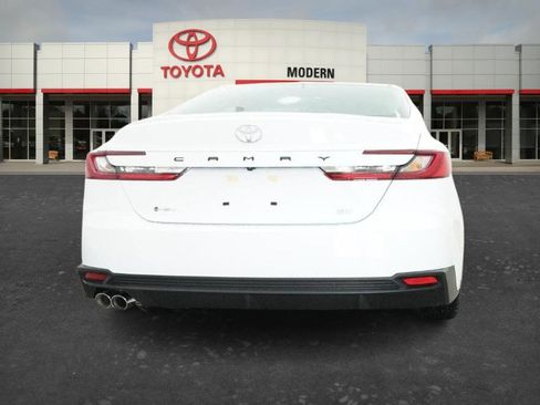 New 2026 Toyota Camry SE image 3