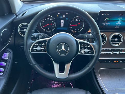 Used 2021 Mercedes-Benz GLC 300 w/ Premium Package image 16