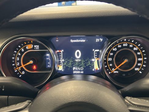 Used 2021 Jeep Wrangler Unlimited Sport image 25