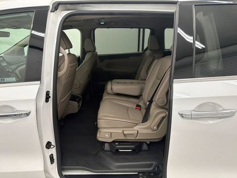 Used 2024 Honda Odyssey Elite image 23