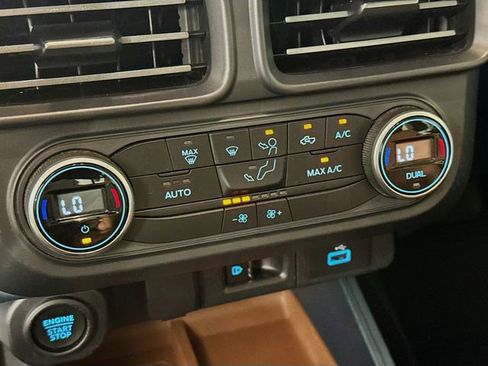 Used 2022 Ford Maverick Lariat image 18