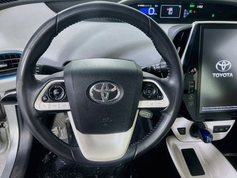 Used 2018 Toyota Prius Prime Premium FWD image 11