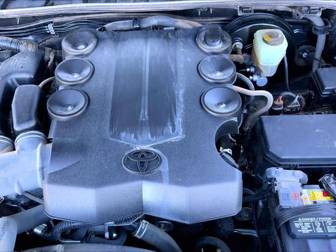 Used 2021 Toyota 4Runner Limited image 33