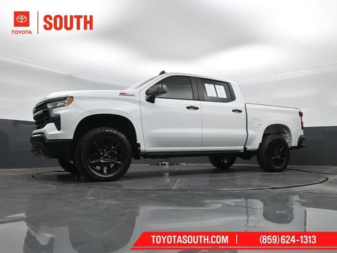 Used 2025 Chevrolet Silverado 1500 LT Trail Boss w/ Convenience Package II AWD/4WD image 41