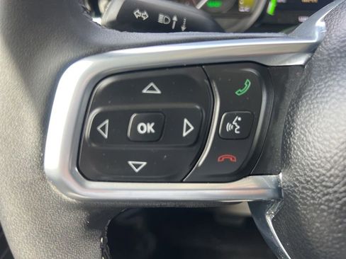 Used 2025 Jeep Wrangler Unlimited Sahara AWD/4WD image 58