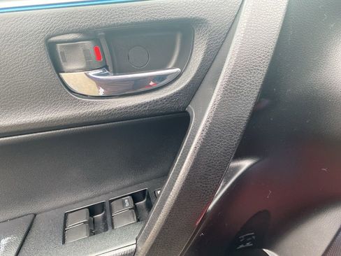 Used 2014 Toyota Corolla L image 18