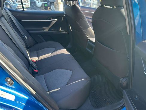 Used 2019 Toyota Camry LE FWD image 12