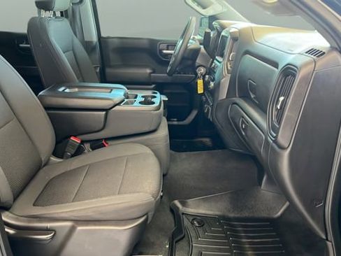 Used 2020 Chevrolet Silverado 1500 Custom w/ Custom 2.7L Value Package AWD/4WD image 20