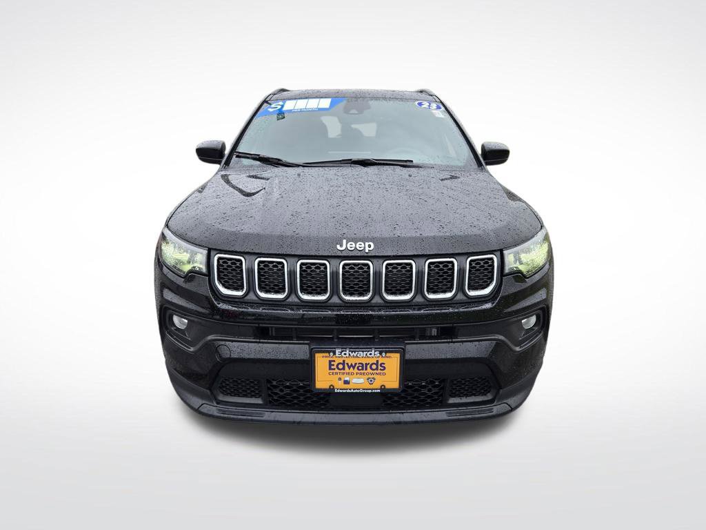 Used 2023 Jeep Compass Latitude w/ Mopar Graphics Package AWD/4WD image 9