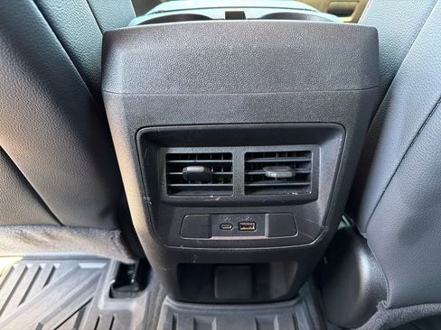 Used 2024 GMC Canyon Denali AWD/4WD image 19