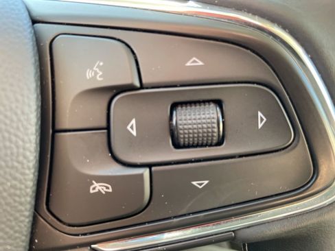 Used 2022 Buick Envision Preferred image 18