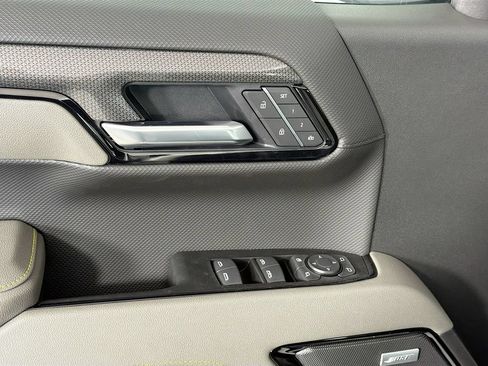 New 2026 Chevrolet Silverado 1500 ZR2 w/ ZR2 Bison Edition AWD/4WD image 17