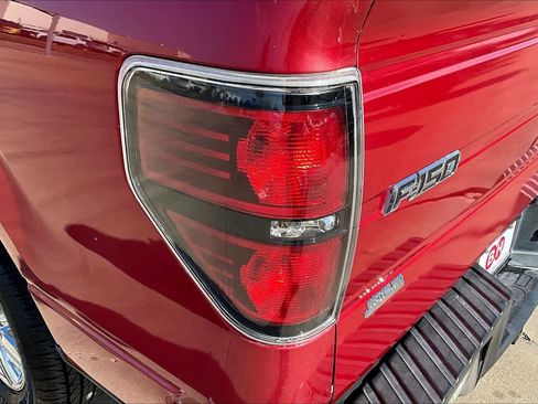 Used 2010 Ford F150 XLT image 24
