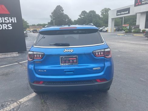 Used 2022 Jeep Compass Latitude AWD/4WD image 4