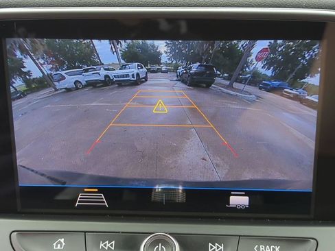 Used 2019 Chevrolet Blazer LT AWD/4WD image 16