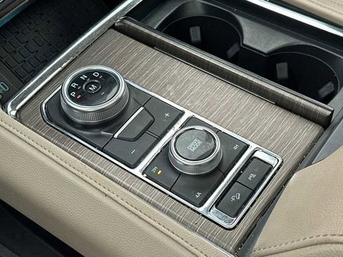 Used 2024 Ford Expedition Max Limited image 20