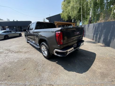 Used 2019 GMC Sierra 1500 SLT w/ SLT Premium Plus Package AWD/4WD image 4