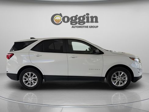 Used 2020 Chevrolet Equinox LS w/ LS Convenience Package image 6